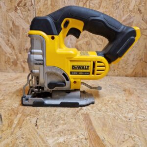 DeWALT DCS331