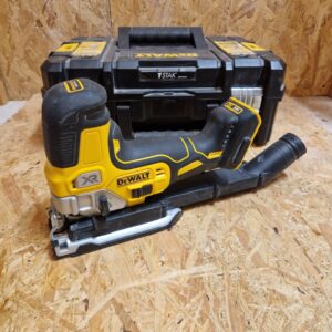 DeWALT DCS335