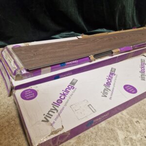 Durban Oak LVT klickgolv ca 4,75 m²